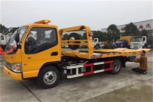 文圣哪里有拖车服务